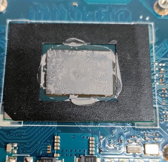 термопаста на процесорі Asus