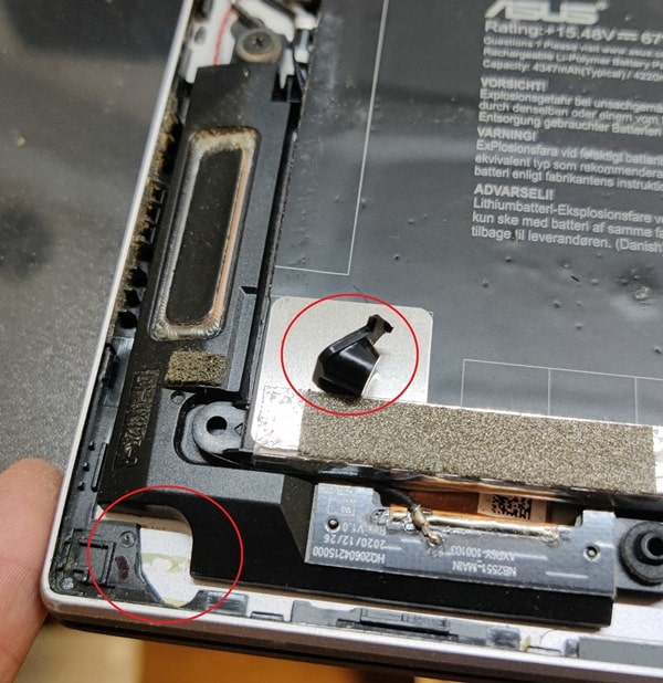 права втулка корпусу Asus UX425