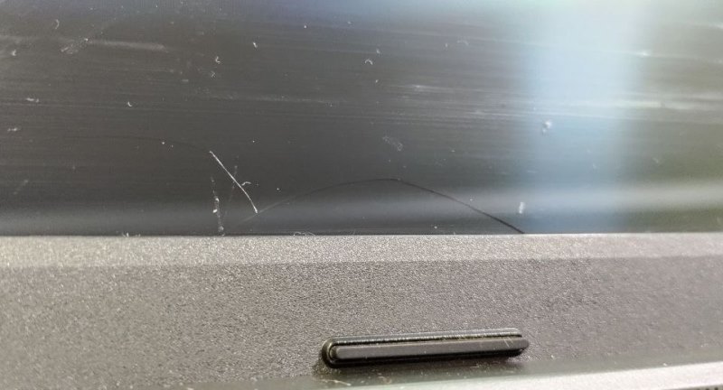 тріщина на матриці Asus VivoBook S15