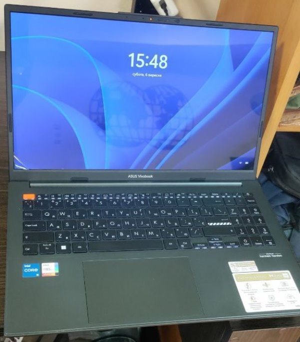 Asus VivoBoo S15 після заміни екрану