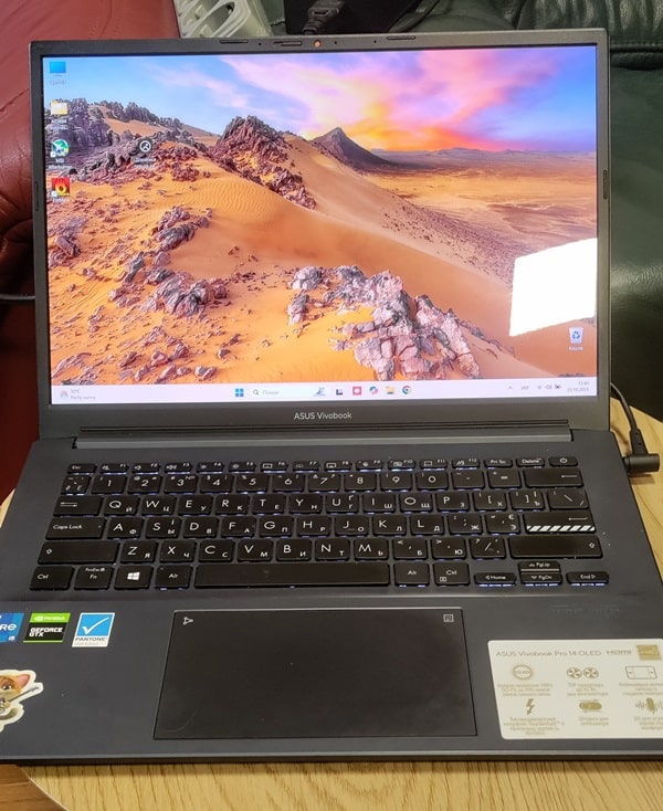 Asus VivoBook Pro 14 OLED K3400P після заміни гнізда та чистки