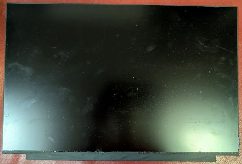 розбитий екран з Lenovo ThinkBook 16 G6 ABP